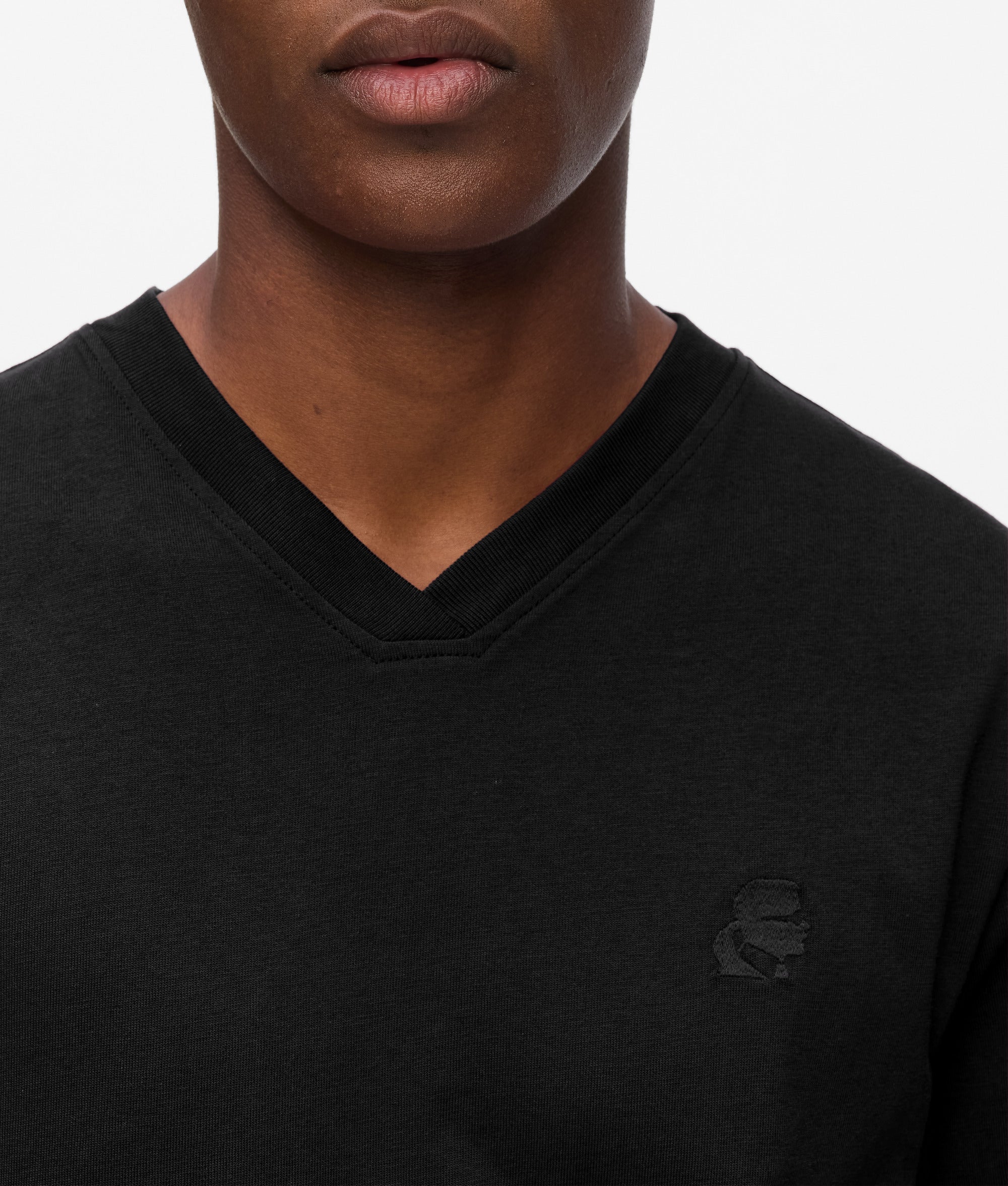 Kameo V-neck T-shirt