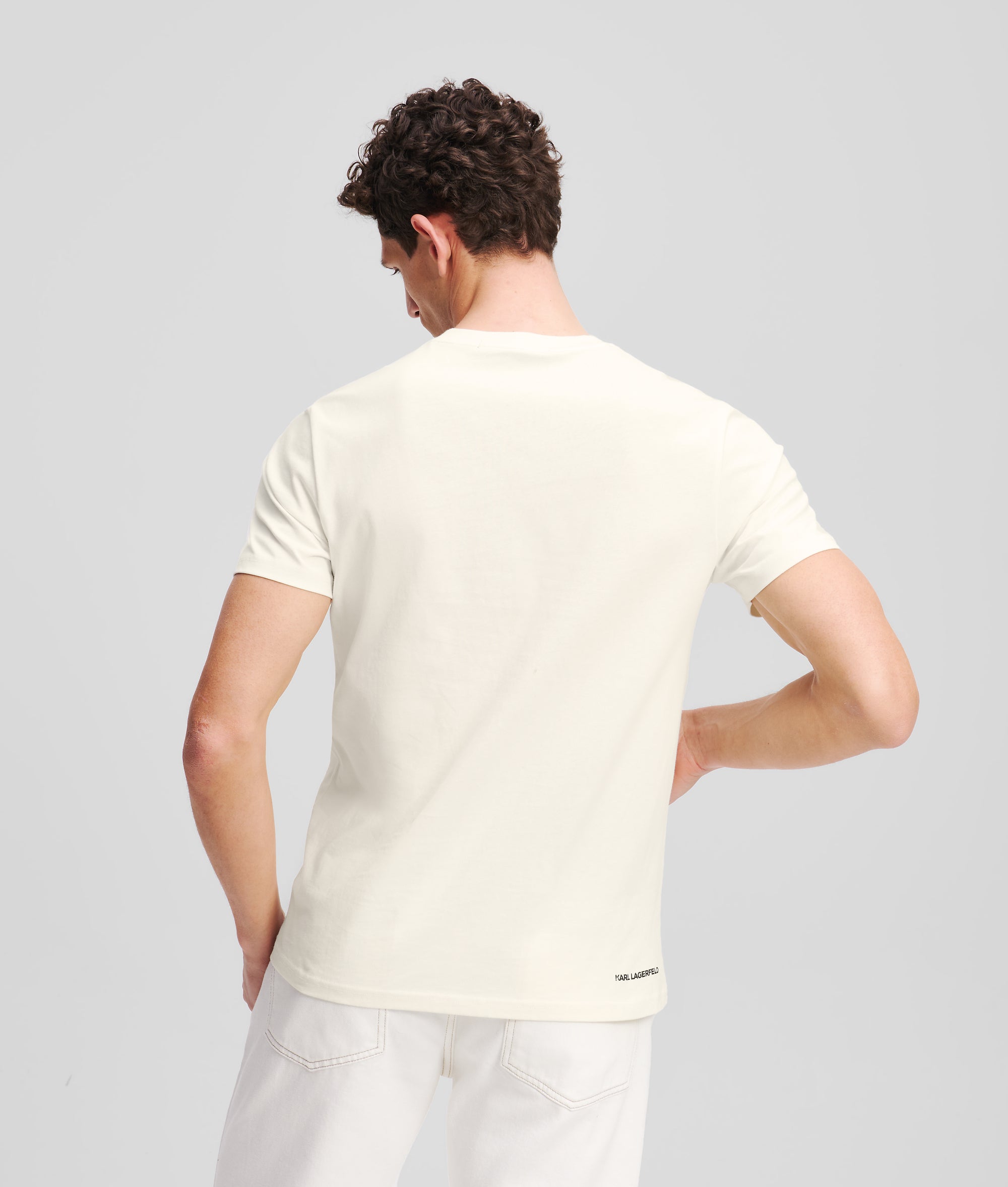 Kameo V-neck T-shirt