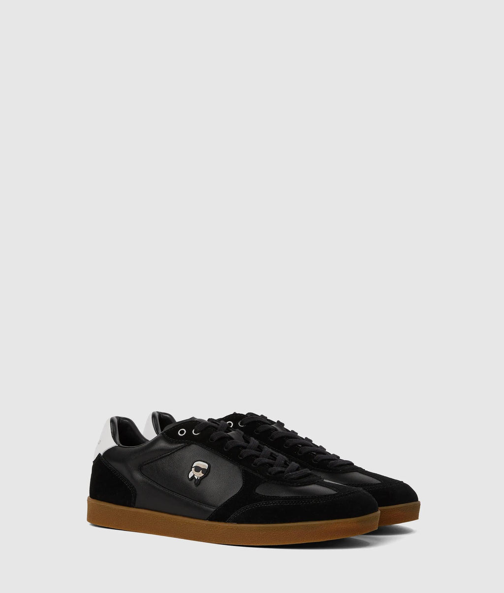 Ikon NFT Kandidate sneakers