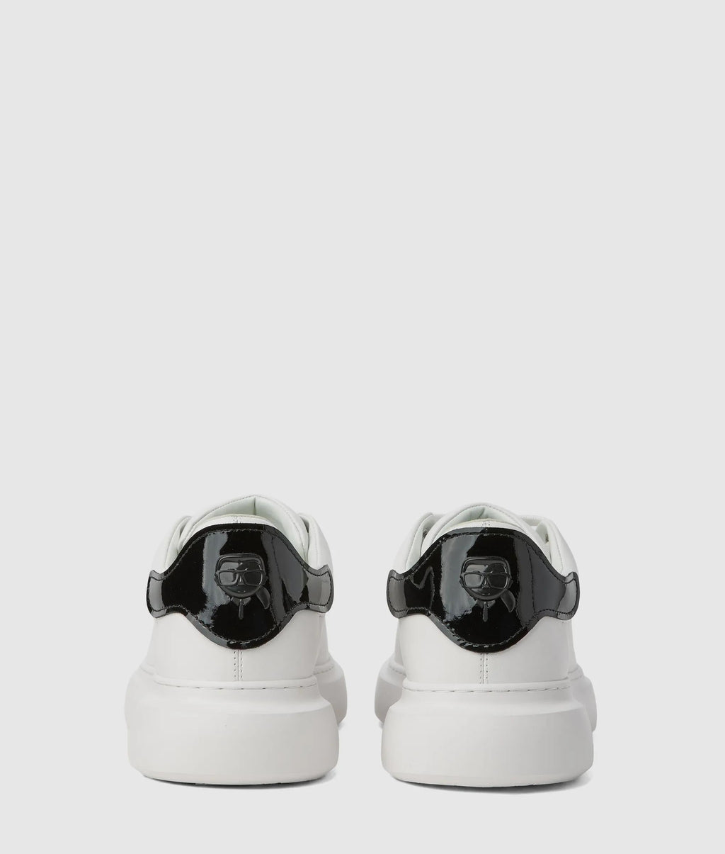 Ikon NFT kore sneakers