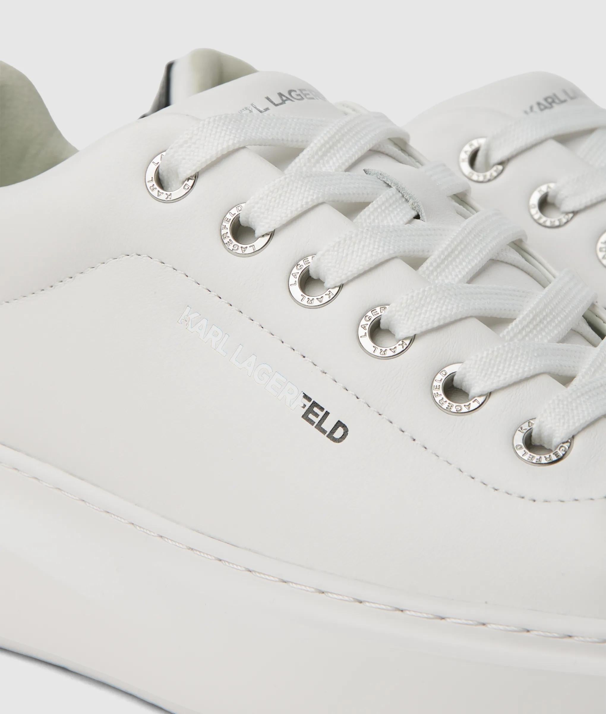 Ikon NFT kore sneakers