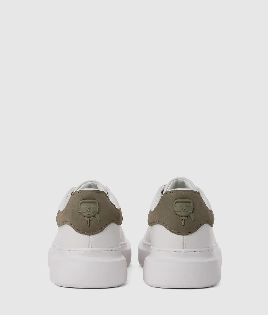 Ikon NFT kore sneakers