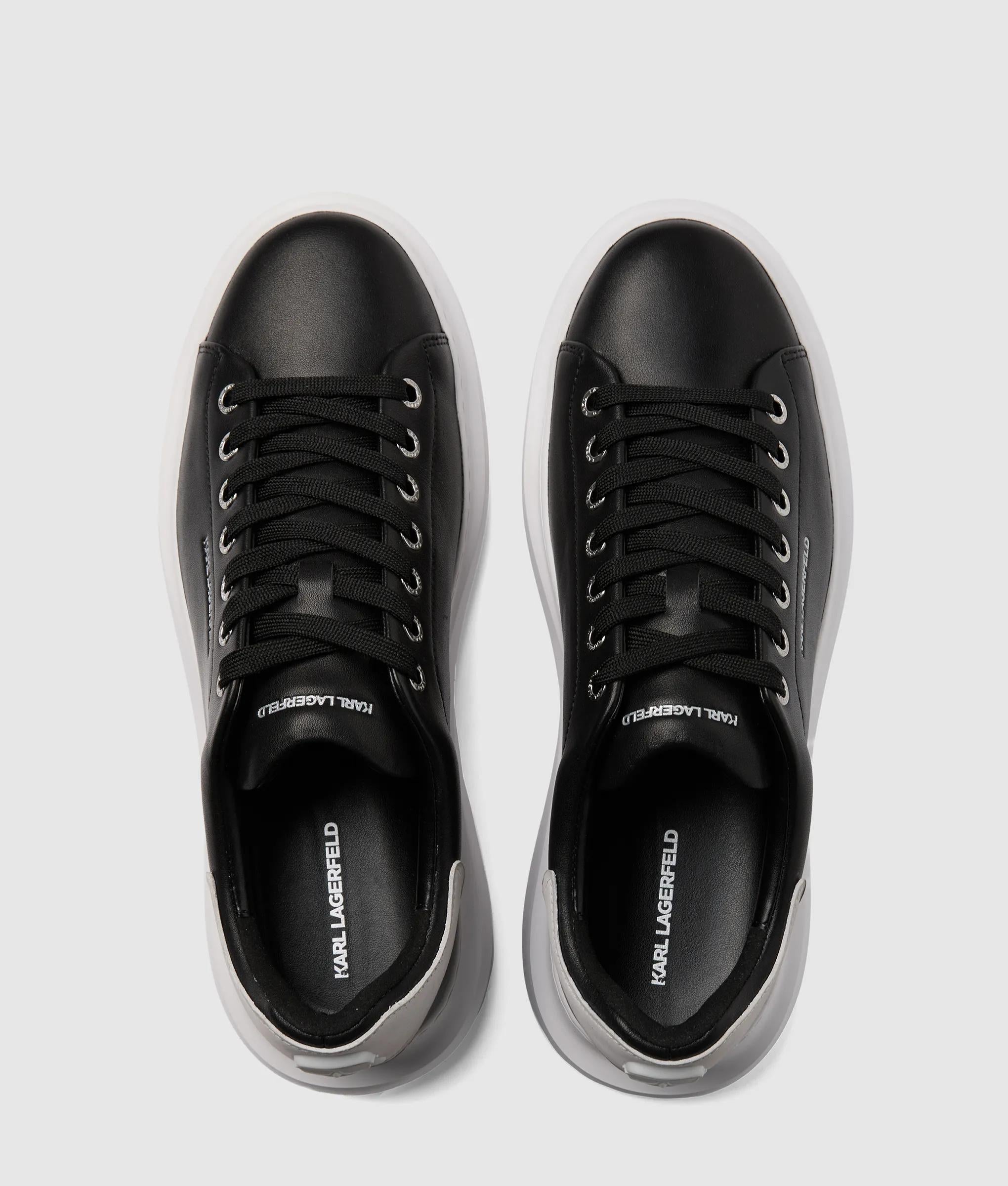 Ikon NFT kore sneakers